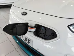 Blanco Usado 2020 Kia e-Niro 2 SUV | 20.492 € (Precio justo)