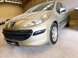 Gris / plata Usado 2007 Peugeot 207 Berlina | 5000 € (Precio justo)