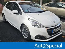 Blanco Usado 2018 Peugeot 208 Active Utilitario | 6990 € (Precio justo)