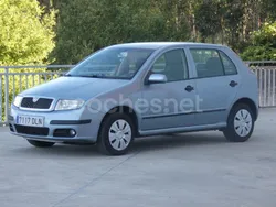 Azul Usado 2006 Skoda Fabia Comfort Berlina | 2950 € (Un poco caro)
