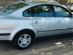 Gris / plata Usado 2001 VW Passat Comfortline Berlina | 2600 € (Precio justo)