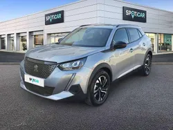 Gris Usado 2023 Peugeot 2008 Allure SUV | 19.600 € (Un poco caro)