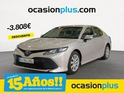Marrón Usado 2020 Toyota Camry Business Edition Berlina | 26.190 € (Precio justo)