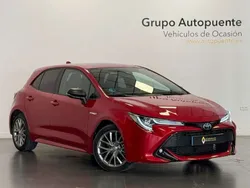 Rojo Usado 2019 Toyota Corolla Hybrid Berlina | 18.890 € (Precio justo)