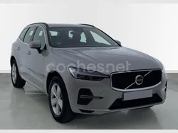 Gris / plata Usado 2023 Volvo XC60 Core SUV | 42.900 € (Precio justo)