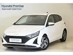 Blanco Usado 2024 Hyundai i20 Utilitario | 18.200 € (Un poco caro)