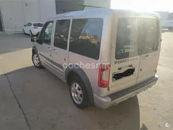 Gris / plata Usado 2013 Ford Tourneo Connect Trend Monovolumen | 9000 € (Caro)