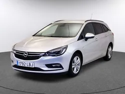 Plateado Usado 2019 Opel Astra Selective Utilitario | 13.370 € (Un poco caro)