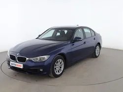 Azul Usado 2018 BMW 318 Advantage Berlina | 18.599 €