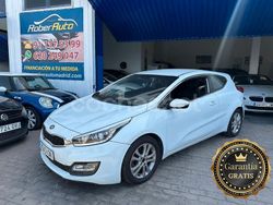 Blanco Usado 2015 Kia ProCeed Utilitario | 7699 € (Precio justo)