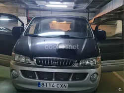 Gris / plata Usado 2004 Hyundai H-1 Monovolumen | 5500 € (Buen precio)