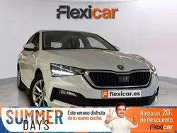 Blanco Usado 2021 Skoda Scala Ambition Utilitario | 12.780 € (Buen precio)