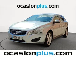 Gris plata Usado 2011 Volvo V60 Momentum Familiar | 13.690 € (Un poco caro)