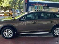 Marrón Usado 2016 Volvo V60 CC Kinetic Familiar | 13.700 €