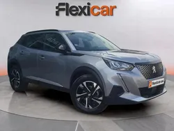 Gris Usado 2023 Peugeot 2008 Allure SUV | 16.790 € (Buen precio)