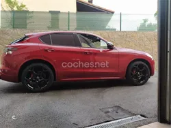 Rojo Usado 2024 Alfa Romeo Stelvio SUV | 47.900 € (Precio justo)