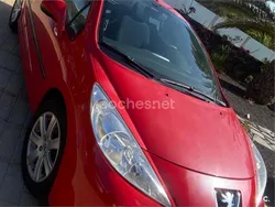 Rojo Usado 2008 Peugeot 207 CC Descapotable | 2500 € (Super precio)