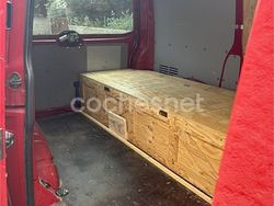 Rojo Usado 2010 VW T5 Van | 8500 €