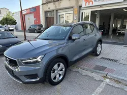 Gris Usado 2020 Volvo XC40 Momentum SUV | 28.900 € (Un poco caro)
