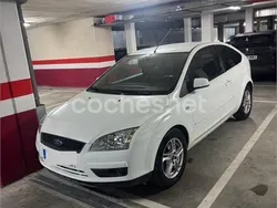 Blanco Usado 2005 Ford Focus Trend Berlina | 3500 € (Precio justo)