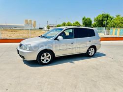 Gris / plata Usado 2006 Kia Carens EX Monovolumen | 2999 €