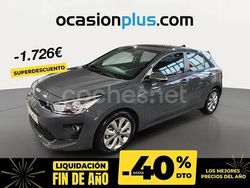 Gris / plata Usado 2023 Kia Rio Berlina | 18.990 € (Un poco caro)