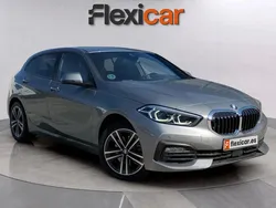 Gris Usado 2022 BMW 118 Utilitario | 21.490 € (Precio justo)