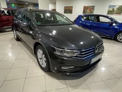 Gris Usado 2020 VW Passat Business Familiar | 19.950 € (Precio justo)