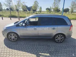 Gris / plata Usado 2009 Opel Zafira Energy Monovolumen | 3900 € (Precio justo)