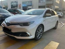Blanco Usado 2015 Toyota Auris Touring Sports Active Familiar | 14.200 € (Caro)