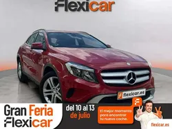 Rojo Usado 2016 Mercedes GLA180 Urban SUV | 16.490 € (Buen precio)