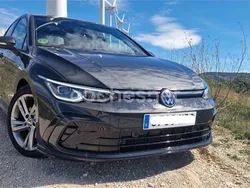 Gris / plata Usado 2022 VW Golf VIII R-line Berlina | 32.650 € (Caro)