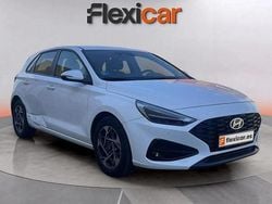 Blanco Usado 2024 Hyundai i30 Berlina | 17.990 € (Precio justo)
