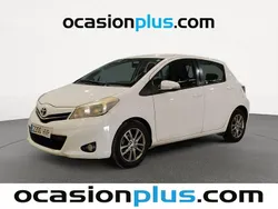 Blanco Usado 2014 Toyota Yaris Active Utilitario | 8900 € (Precio justo)