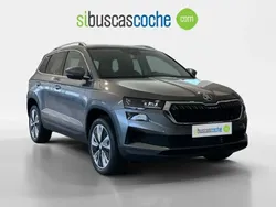Gris/plata Usado 2023 Skoda Karoq Style SUV | 29.990 €