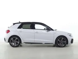 Blanco Usado 2024 Audi A1 Sportback Black Edition Utilitario | 22.400 € (Super precio)