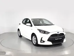 Blanco Usado 2021 Toyota Yaris Active Berlina | 19.800 € (Precio justo)