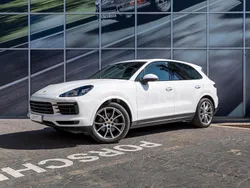 Blanco Usado 2023 Porsche Cayenne SUV | 98.000 € (Caro)