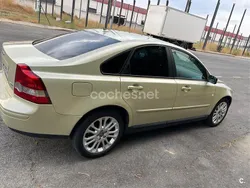 Verde Usado 2004 Volvo S40 Momentum Berlina | 2900 € (Precio justo)