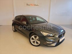 Gris / plata Usado 2025 Seat Leon FR Berlina | 24.500 € (Precio justo)