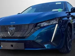 Verde Nuevo 2024 Peugeot 308 Allure | 31.790 €