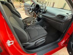 Rojo Usado 2017 Hyundai i30 Berlina | 9500 € (Precio justo)