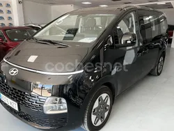 Negro Usado 2025 Hyundai Staria Style Van | 48.500 €
