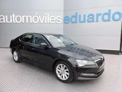Negro Usado 2020 Skoda Superb Ambition Berlina | 21.500 € (Precio justo)