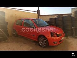 Naranja Usado 2004 Renault Clio II Berlina | 3900 € (Super precio)