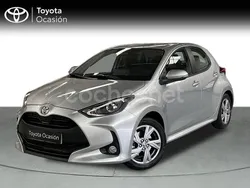 Gris / plata Usado 2024 Toyota Yaris Hybrid Active Berlina | 22.500 € (Precio justo)
