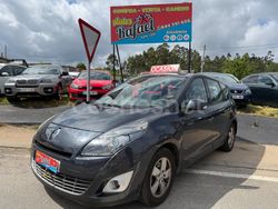 Gris / plata Usado 2010 Renault Grand Scénic III Dynamique Monovolumen | 4999 €