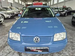 Azul Usado 2001 VW Bora Conceptline Berlina | 2490 €