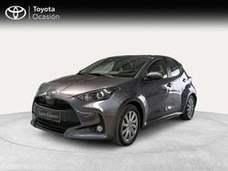 Gris Usado 2024 Toyota Yaris Hybrid Active Berlina | 20.900 € (Precio justo)