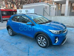 Azul Usado 2024 Kia Stonic SUV | 18.900 € (Precio justo)